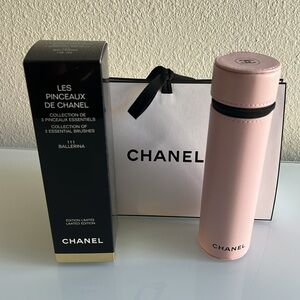BRAND NEW 💕Chanel Les Pinceaux Set in Pink Brush Set💕